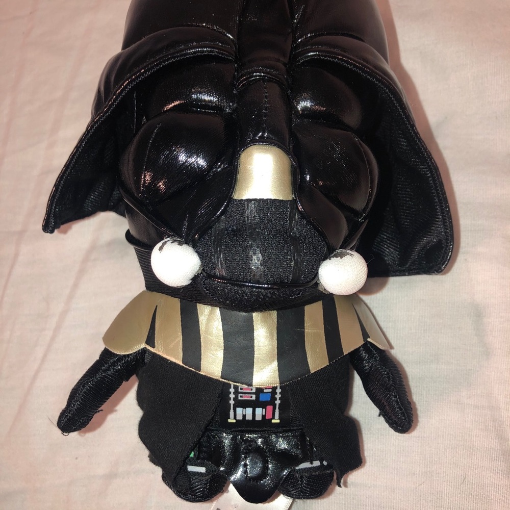 Mini Star Wars Darth Vader Plush - Picture 3 of 5